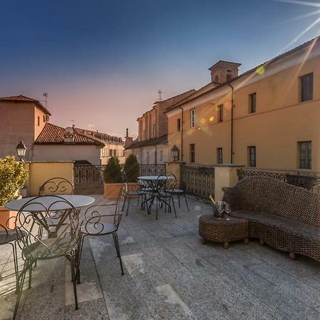 Roero Suite In The City Center Asti Exterior foto